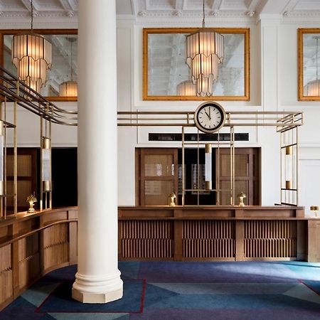 Hotel Riggs Washington Dc Exterior foto The hotel's lobby