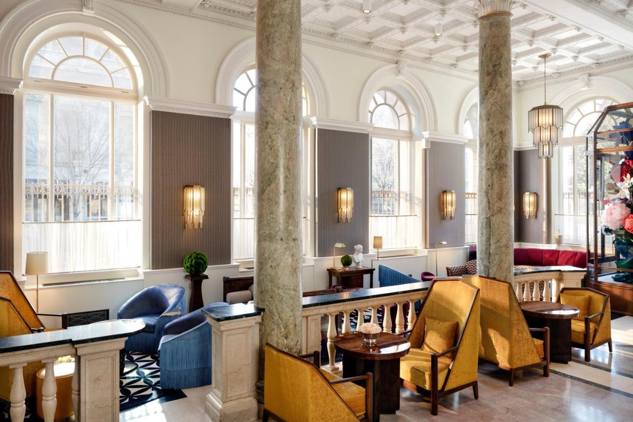 Hotel Riggs Washington Dc Exterior foto The hotel's lobby