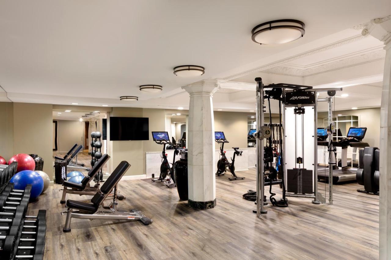 Hotel Riggs Washington Dc Exterior foto The gym at The Standard East Village