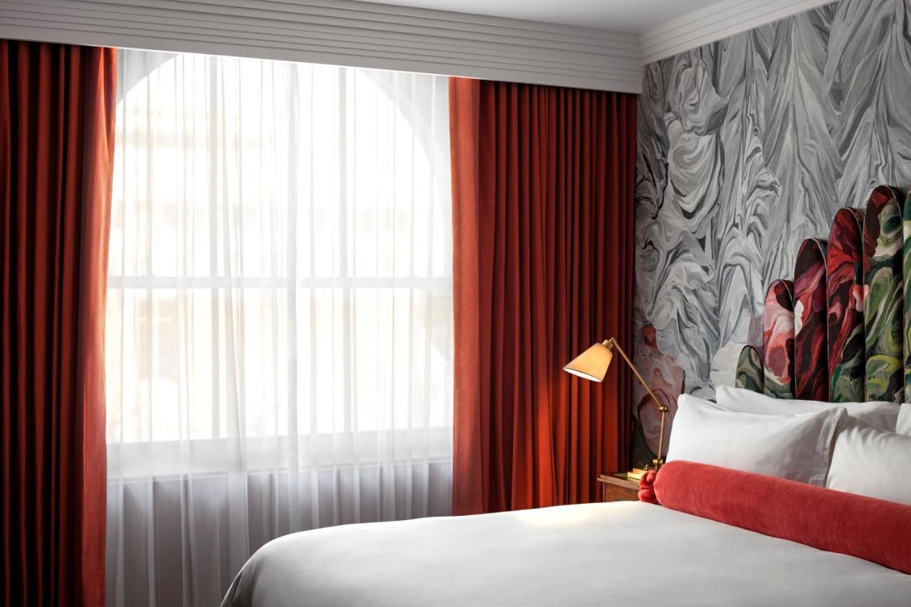 Hotel Riggs Washington Dc Exterior foto A bedroom at the Hotel
